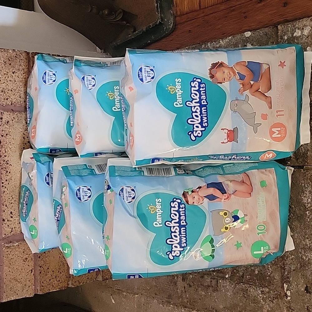 Bundle Pampers Splashers swim pants